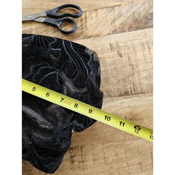 Revolve X Elliatt Zara Flower Applique Mini Dress Women's M Lined Cocktail Party - Picture 11 of 11